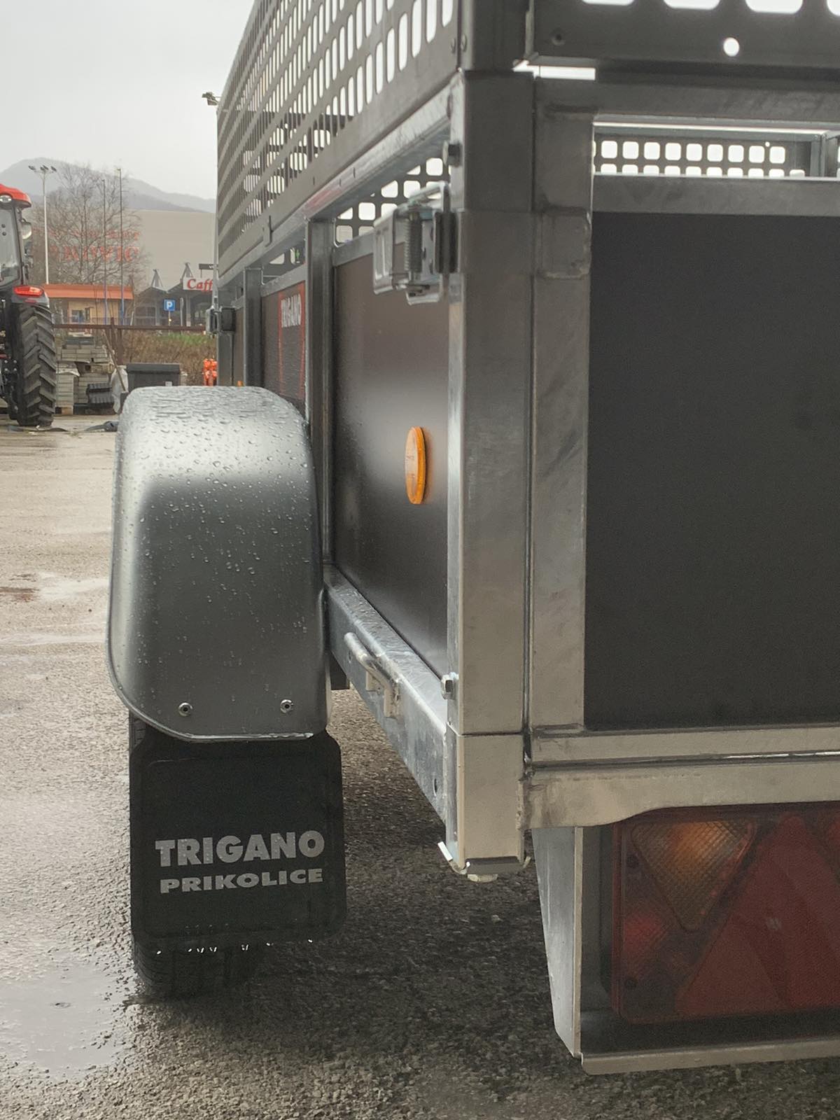 Trigano 2D250