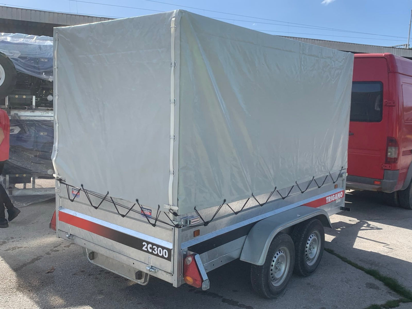Trigano 2C300