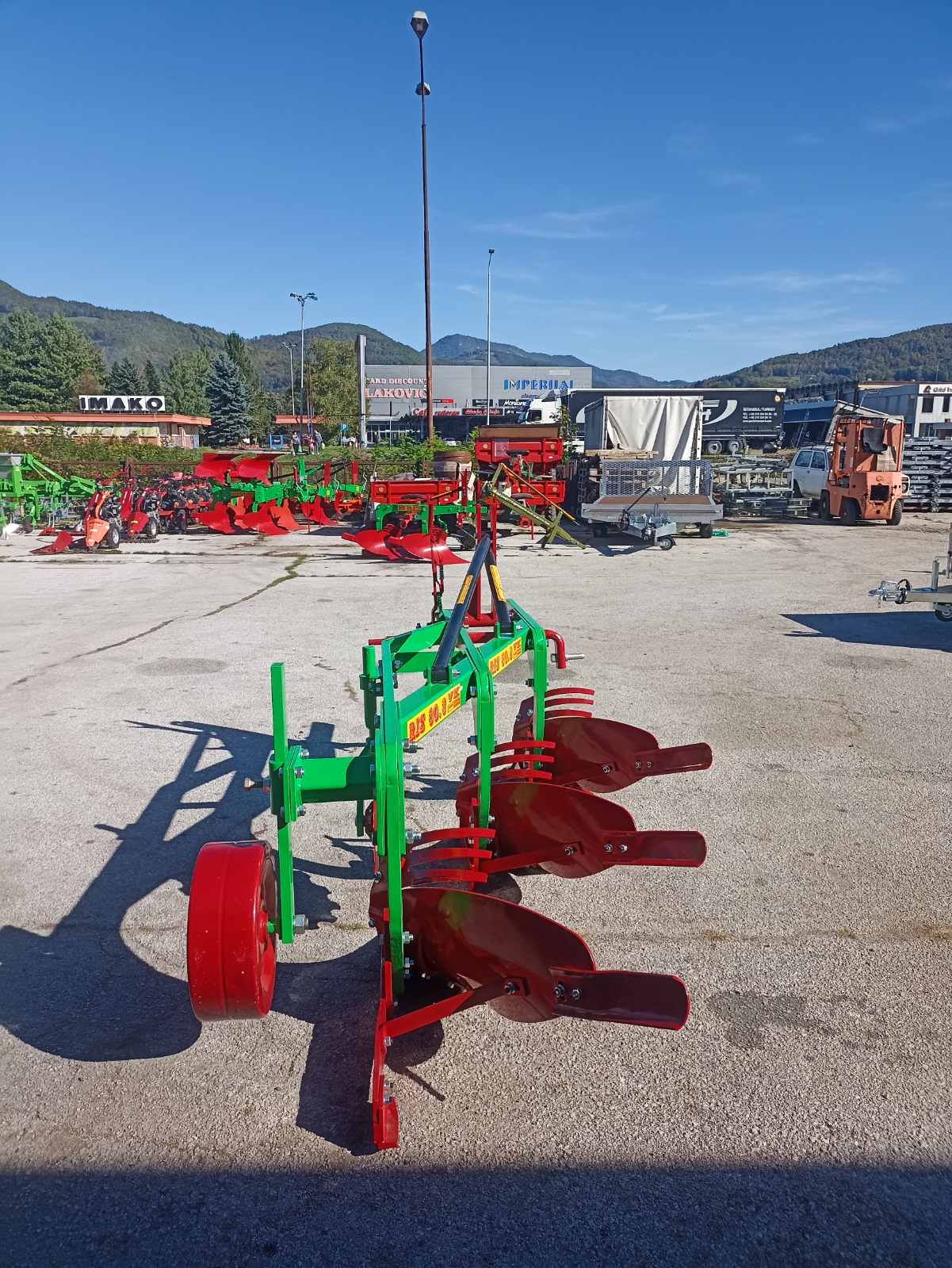 NOŠENI PLUG RIS 30.3 VKT