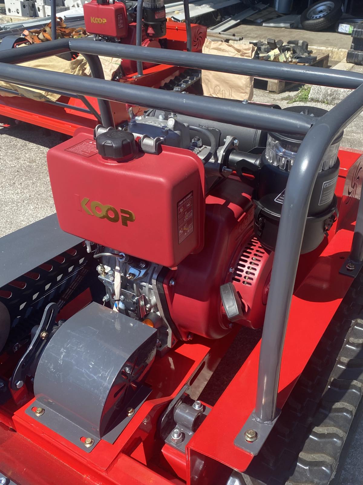 Robot Malčer Y10-1000