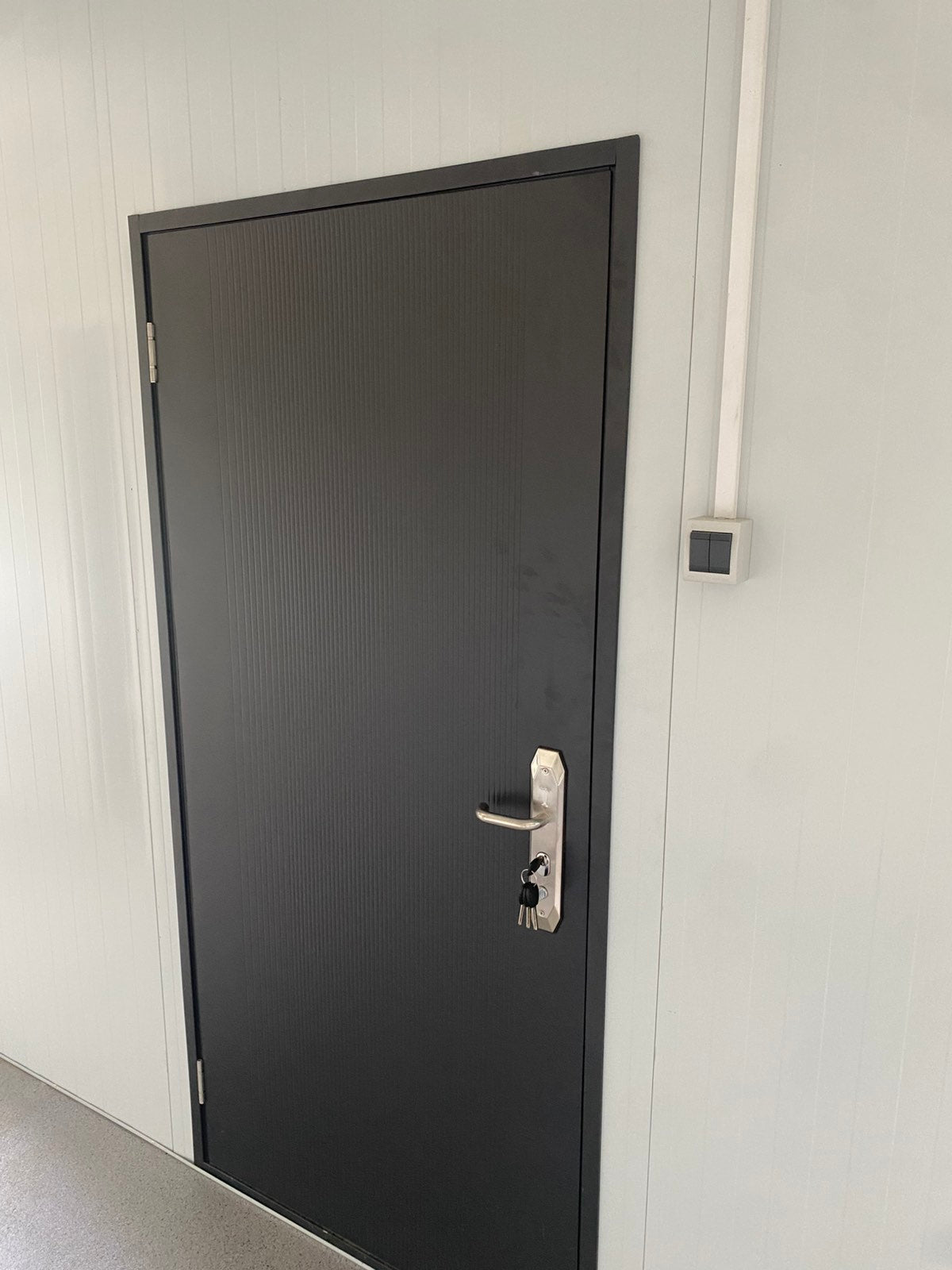 Kontejner 600x240cm Imitacija drveta + WC