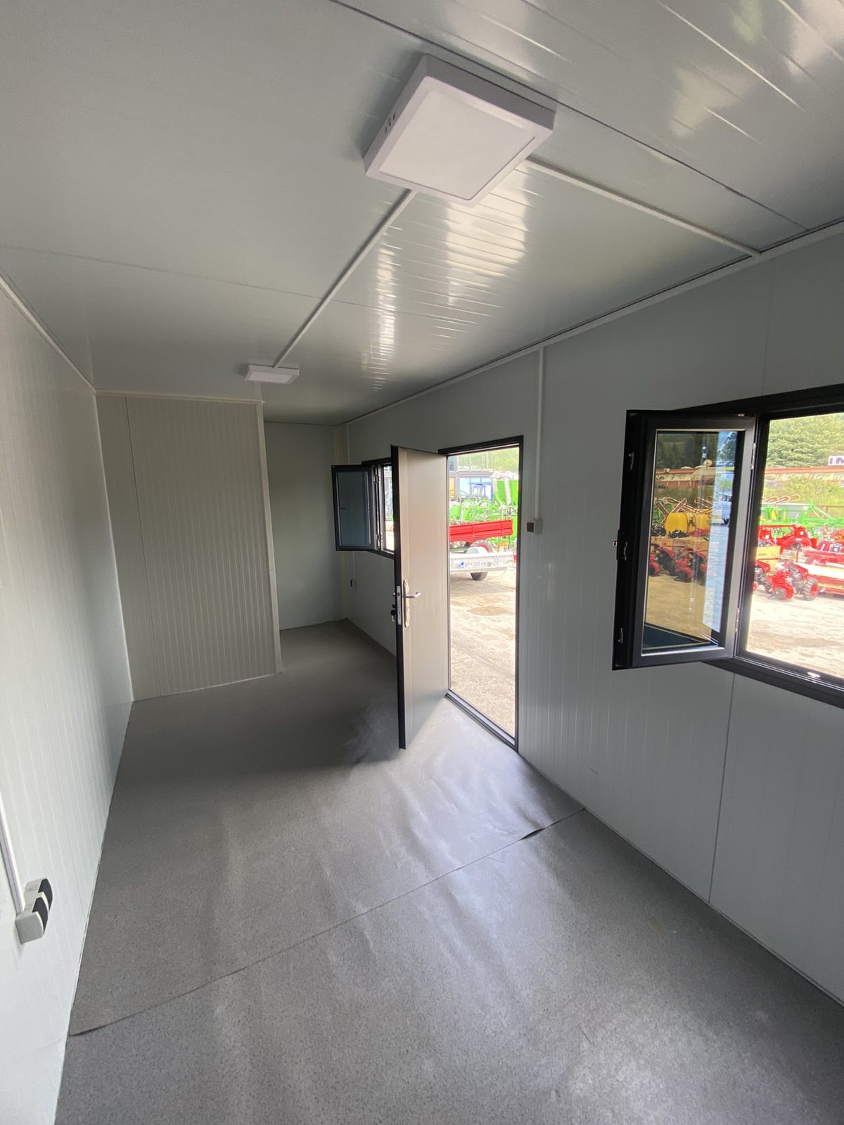 Kontejner 600x240cm Imitacija drveta + WC